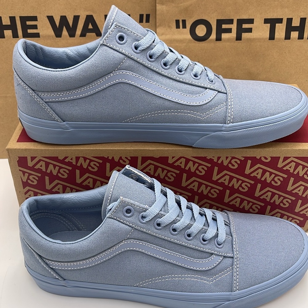 Vans WMNS Sky Blue Canvas Sneakers Old Skool
Pastel Mono Dusty Blue
VN000CT8DSB - Picture 6 of 16